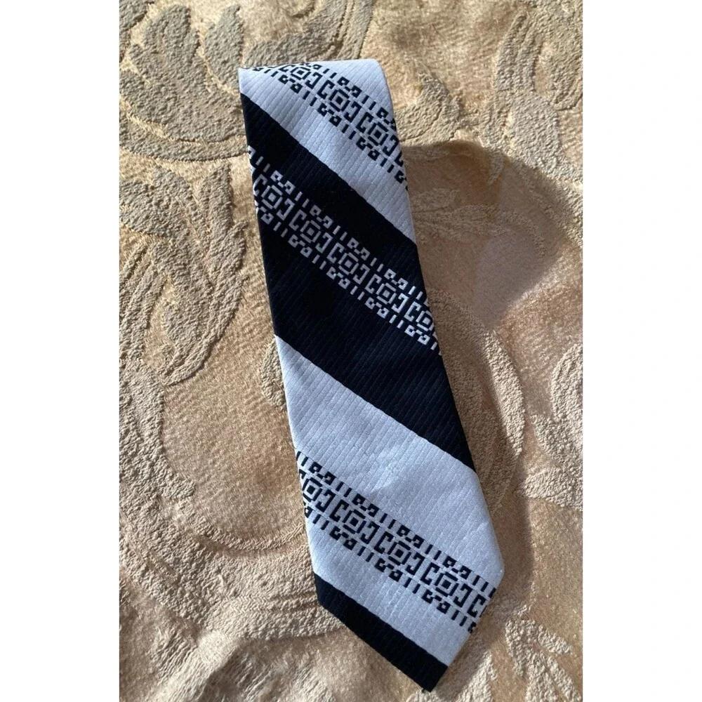 Vintage 70s Necktie 1970s Wide Fat Black White Hipster Culton Cutter Cravat Tie